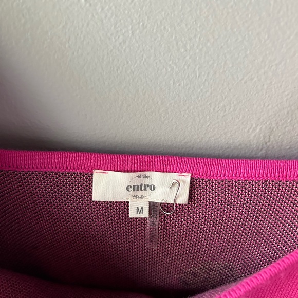 Adorable hot pink top! - Picture 3 of 3